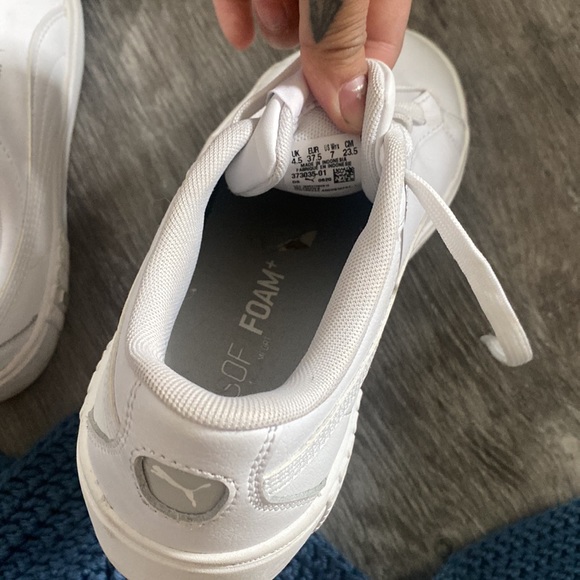 PUMA Women's Smash Platform V2 Sneaker - Picture 2 of 2